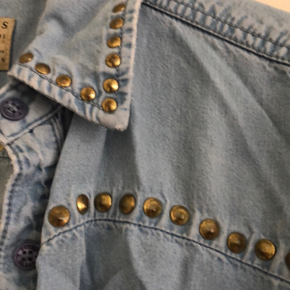 Perfect Condition Ombr Jean Guess Button Down - image 2